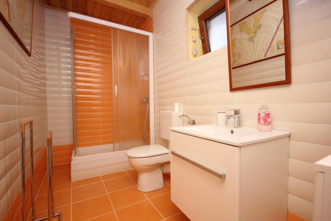 Holiday House With Wifi マリ・ロシニュ エクステリア 写真